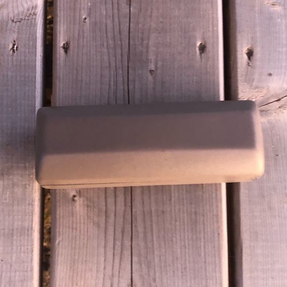 BCBGMAXAZRIA Glasses Case with Dust Cloth - Picture 8 of 10